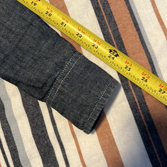 Old Navy Chambray Work Shirt - Picture 4 of 9